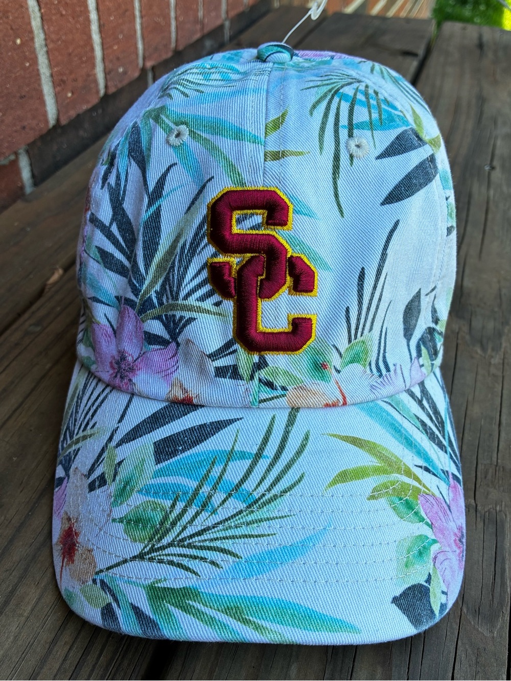 Women's '47 White USC Trojans Bloom Clean Up Adjustable Hat NEW!! SOLD OUT!